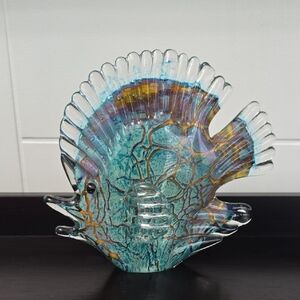 Artistic Glass Fish Figurine - Multicolor Paperweight